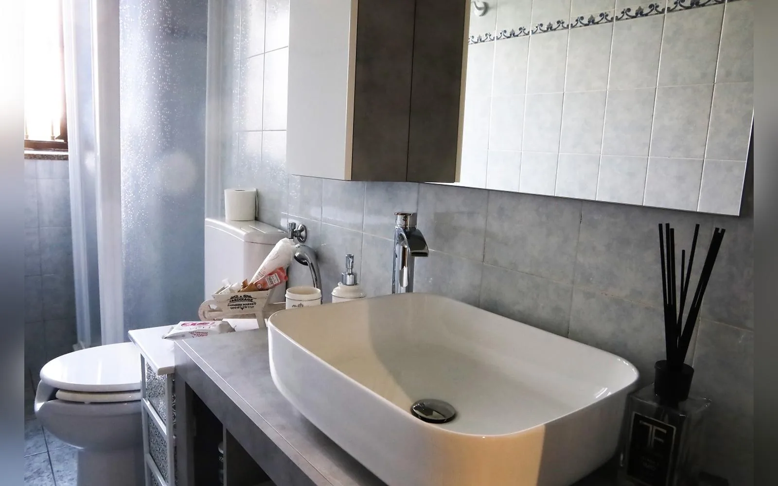 Camera con bagno privato — Casa del Miglio, Castell'Alfero (Piemonte) (foto 40)